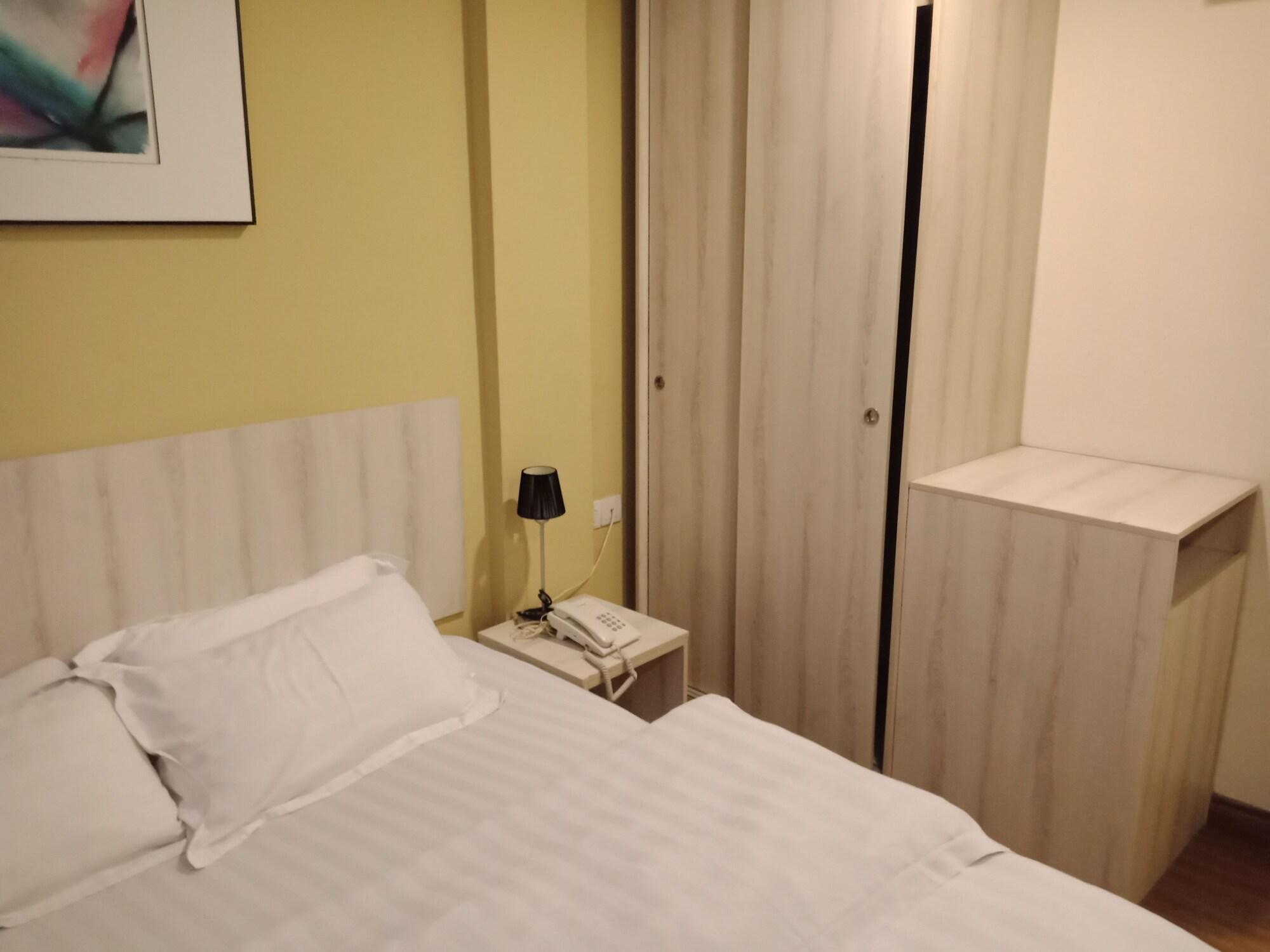 Hotel Zamburger Taman Segar - Previously Home Inn Taman Segar Kuala Lumpur Luaran gambar
